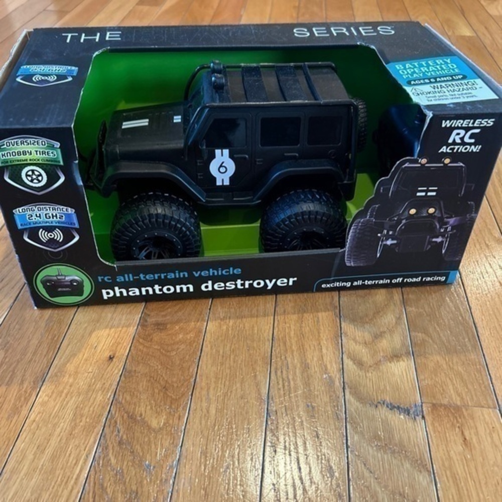 New The Black Series Phantom Destroyer All Terrain Remote Control Jeep 2.4GHz